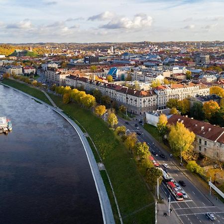 A Cozy Apartment With A Wonderful View Of The River In The Old Town Of Vilna Exterior foto