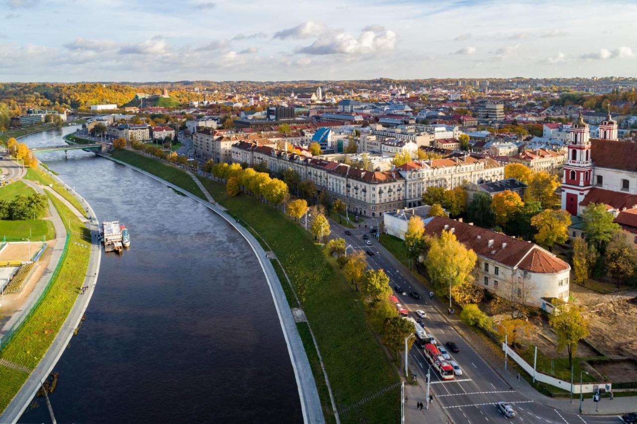 A Cozy Apartment With A Wonderful View Of The River In The Old Town Of Vilna Exterior foto