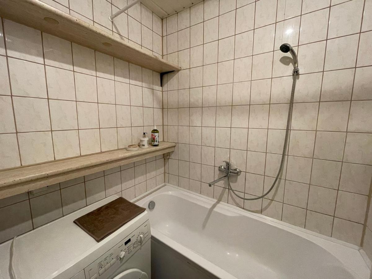 A Cozy Apartment With A Wonderful View Of The River In The Old Town Of Vilna Exterior foto
