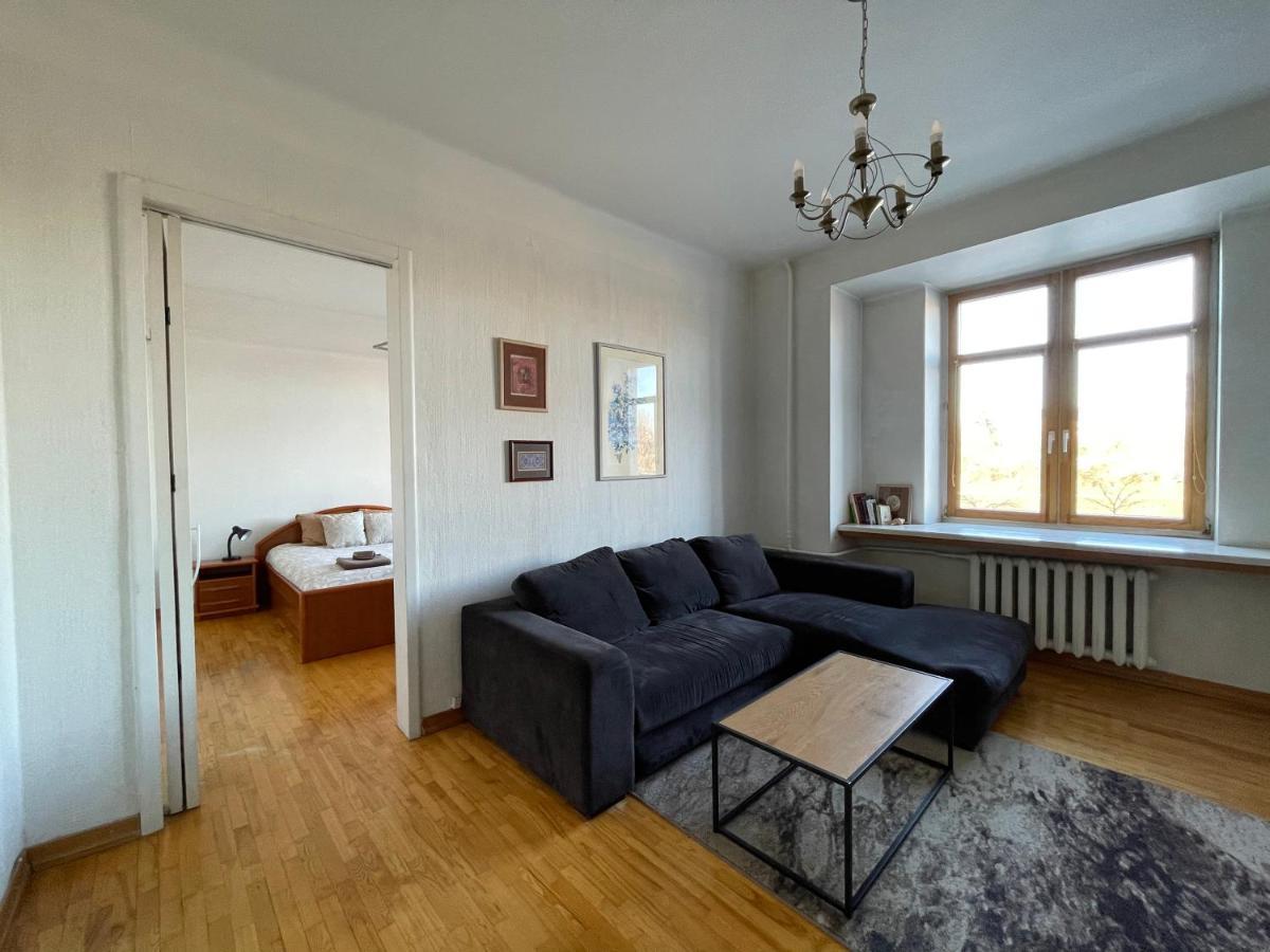 A Cozy Apartment With A Wonderful View Of The River In The Old Town Of Vilna Exterior foto